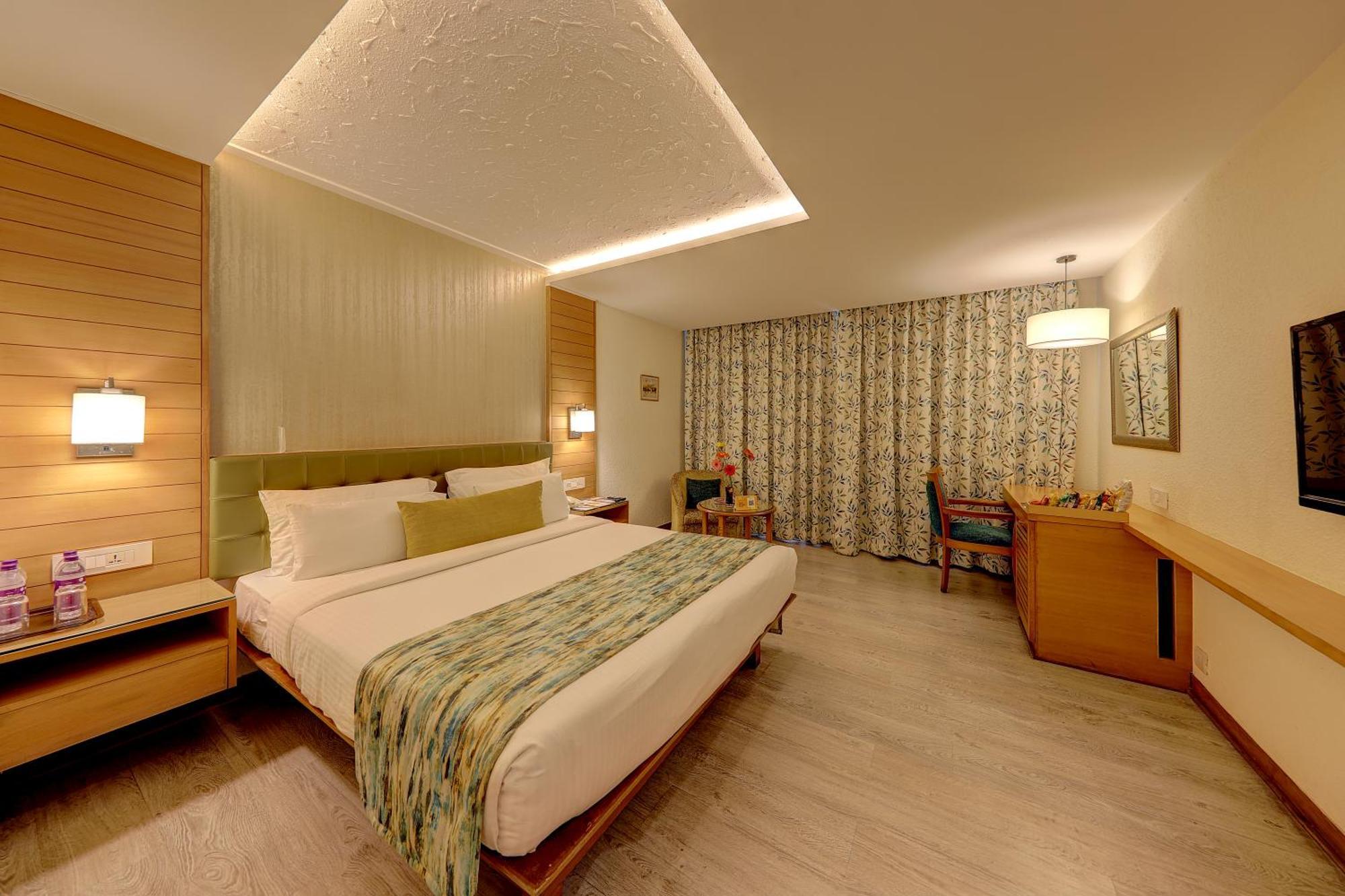 The Central Park Pune Exterior foto