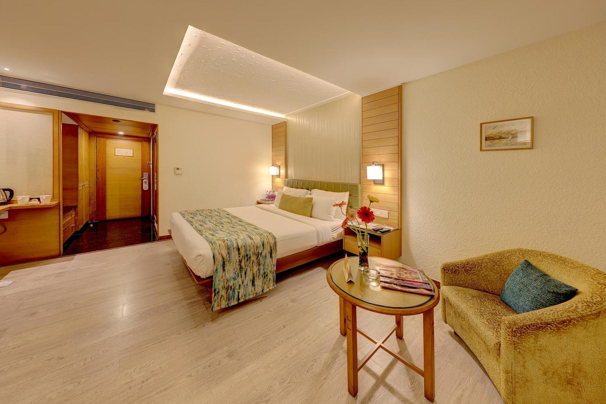 The Central Park Pune Exterior foto