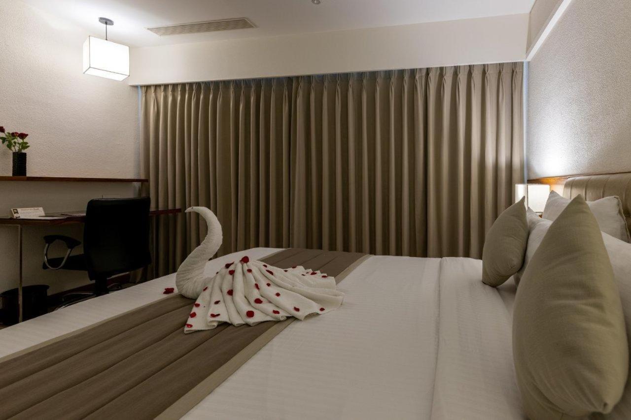 The Central Park Pune Exterior foto